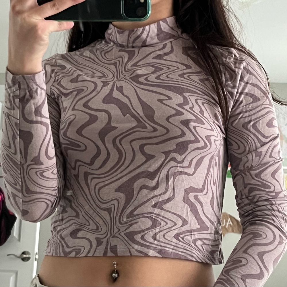 Long sleeved turteneck